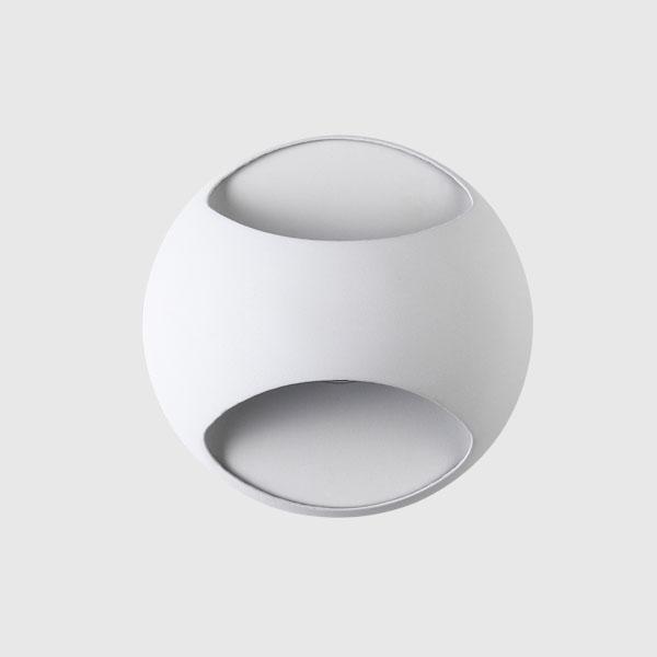 Maru – Round Iron Bounce-Light Wall Sconce