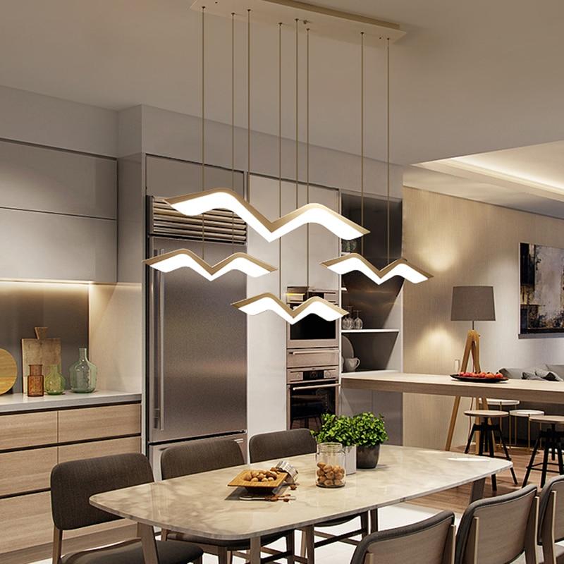 Alcyon – Bird-in-Flight LED Pendant Cluster