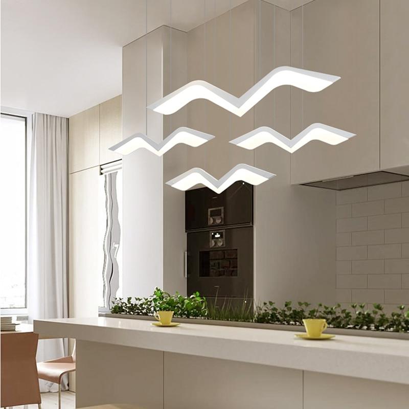 Alcyon – Bird-in-Flight LED Pendant Cluster