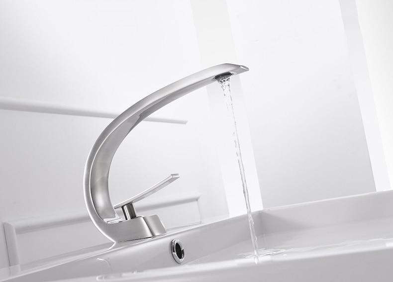 Bramley – Crane-Neck Solid Brass Basin Tap