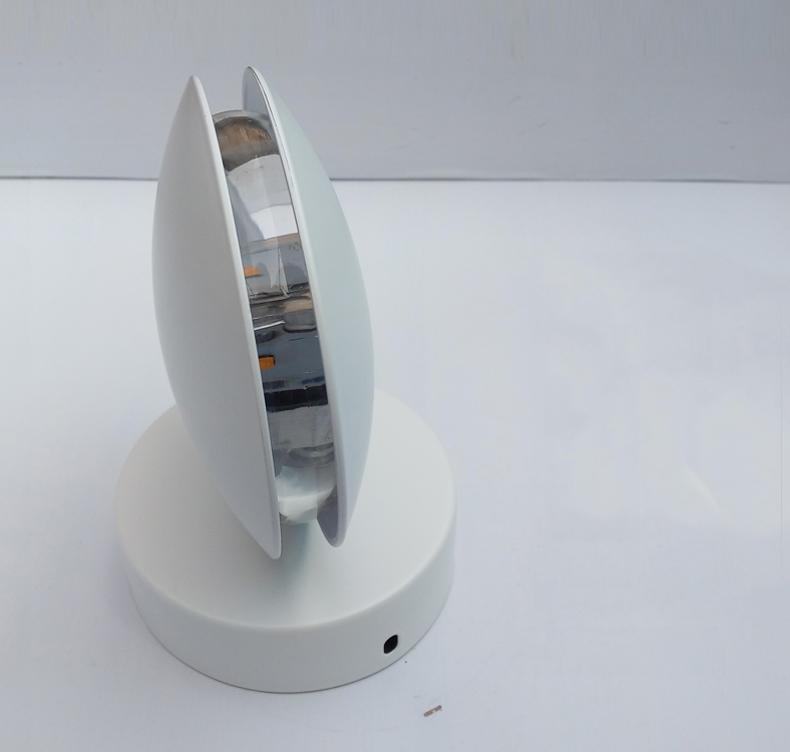 Chatsworth – Rotating Waterproof LED Wall Light