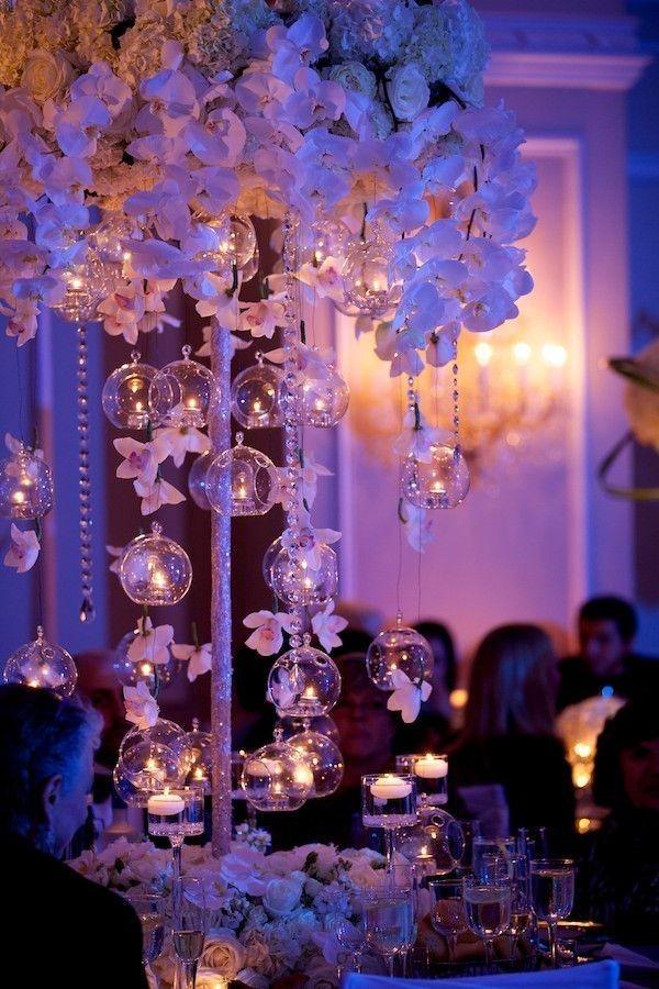 Rialto – Set of 12 Hanging Glass Globes