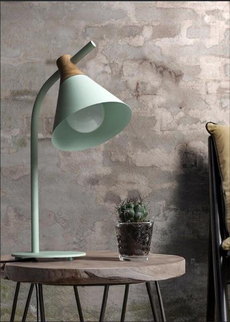 Plover – Iron and Wood Desk Lamp