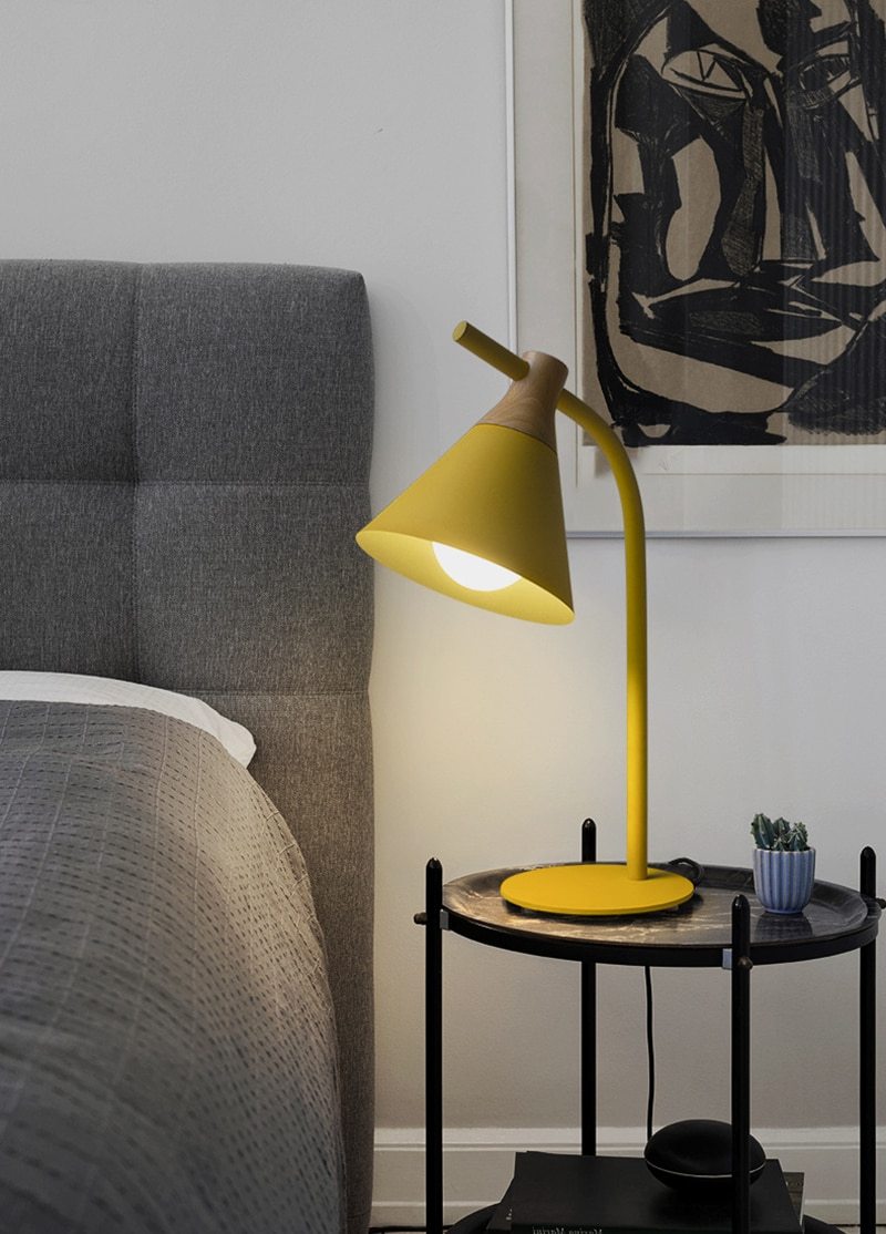 Plover – Iron and Wood Desk Lamp