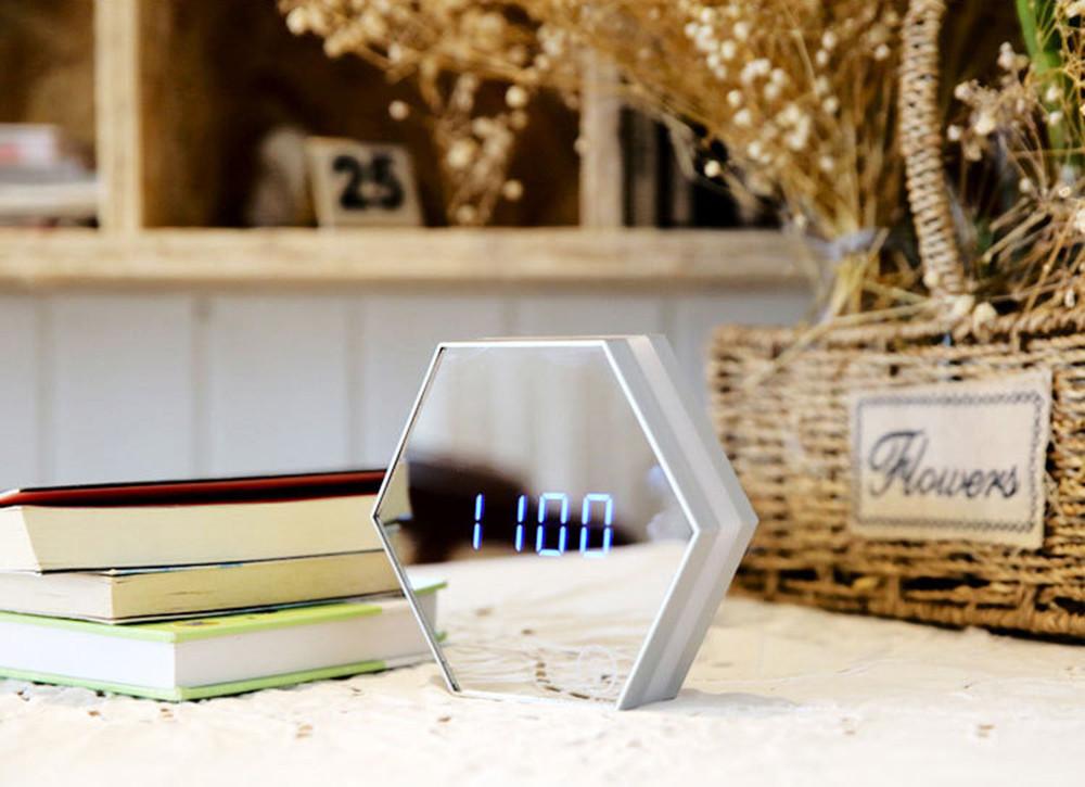 Riva – Mirror Alarm Clock with LED Light