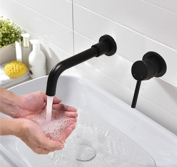 Thorne – Wall-Mounted Swivel Brass Tap