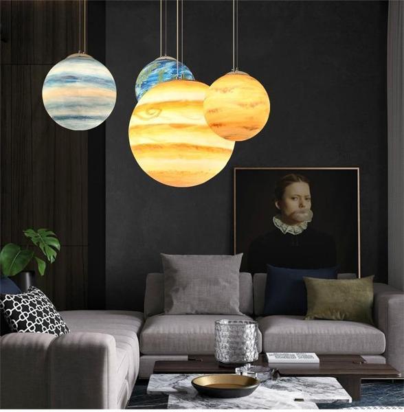 Orbita – Resin Planet Globe Pendant Light