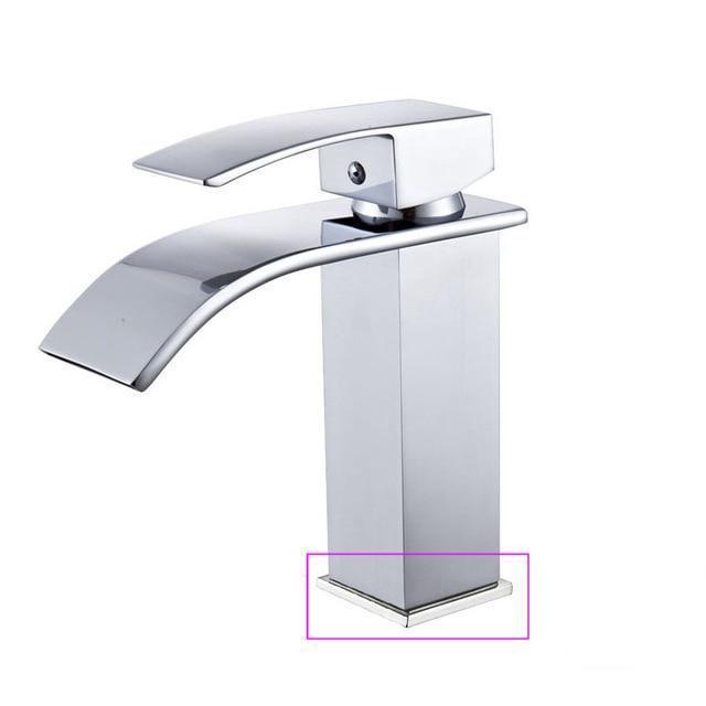 Hadley – Single-Handle Centre-Set Vanity Tap