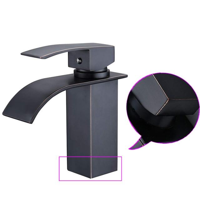 Hadley – Single-Handle Centre-Set Vanity Tap
