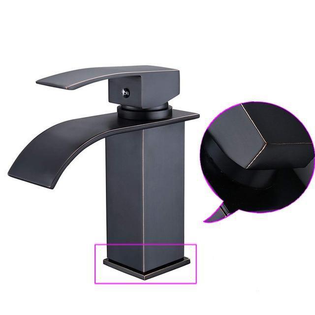 Hadley – Single-Handle Centre-Set Vanity Tap