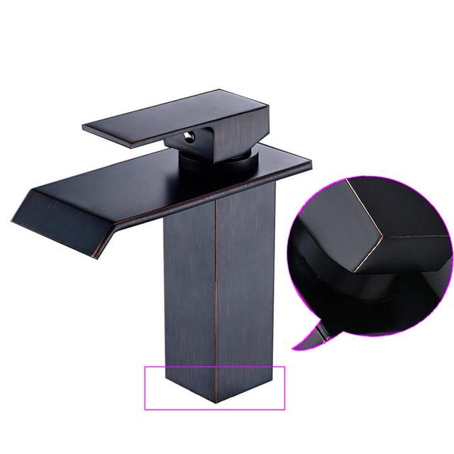 Hadley – Single-Handle Centre-Set Vanity Tap