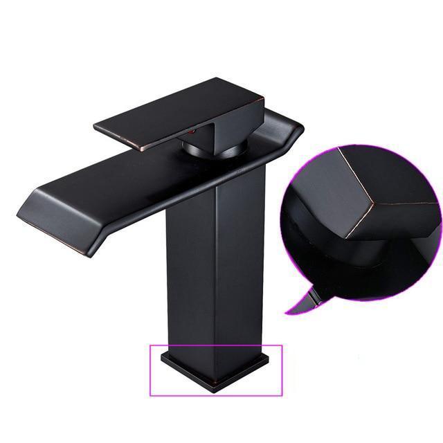 Hadley – Single-Handle Centre-Set Vanity Tap