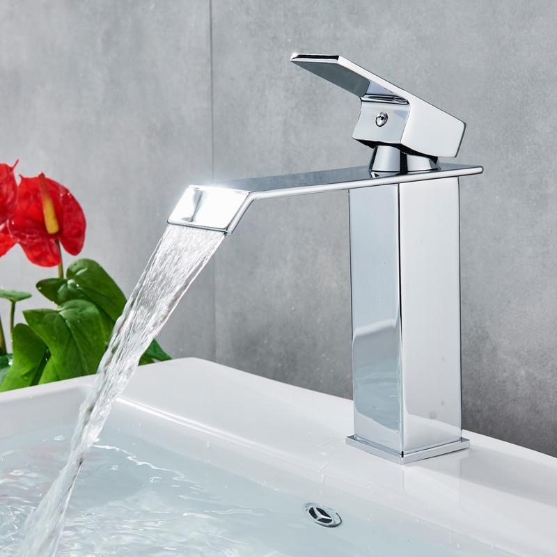 Hadley – Single-Handle Centre-Set Vanity Tap