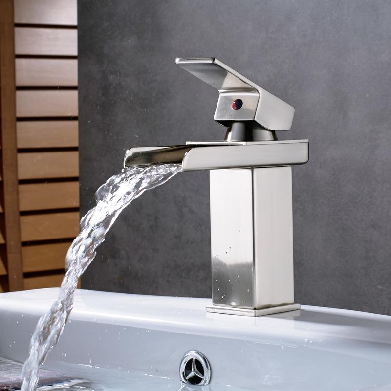 Hadley – Single-Handle Centre-Set Vanity Tap