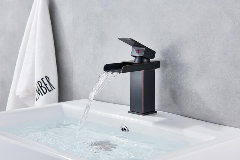 Hadley – Single-Handle Centre-Set Vanity Tap