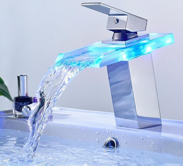Tamarisk – Colour-Changing LED Basin Tap