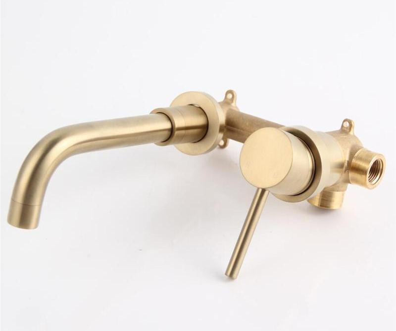 Thorne – Wall-Mounted Swivel Brass Tap