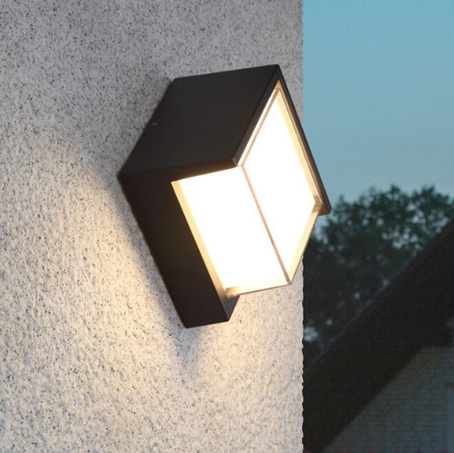 Renza – Waterproof Outdoor LED Wall Lantern