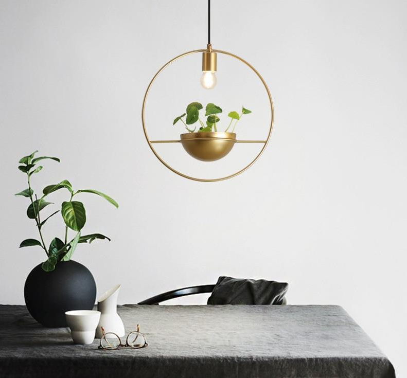 Sui – Plated Metal Planter Pendant