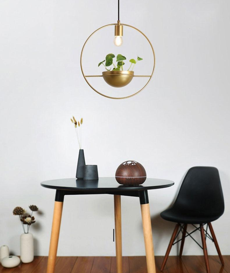 Sui – Plated Metal Planter Pendant