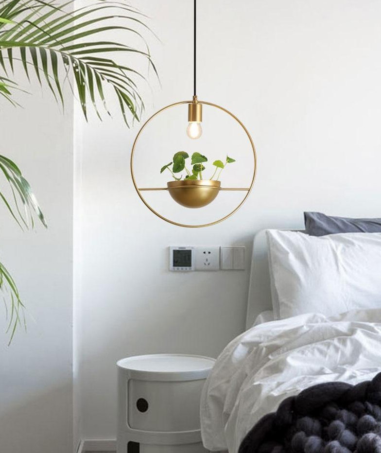 Sui – Plated Metal Planter Pendant