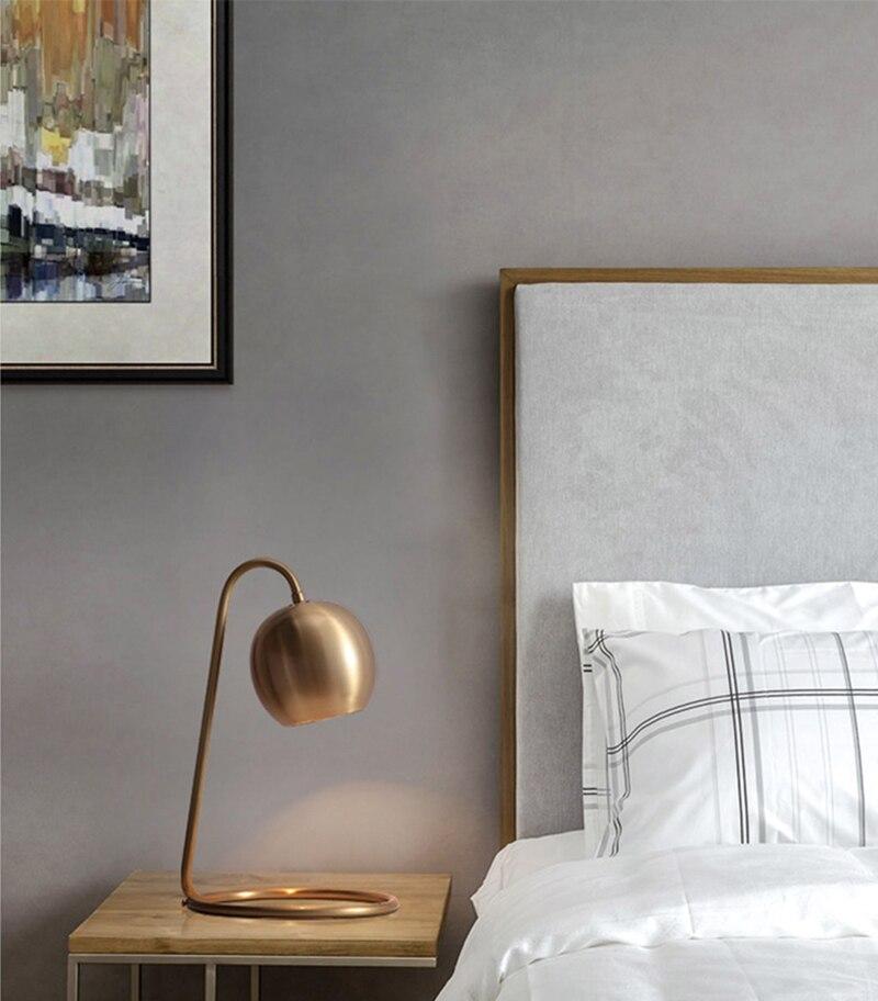 Patina – Copper-Plated Iron Retro Table Lamp