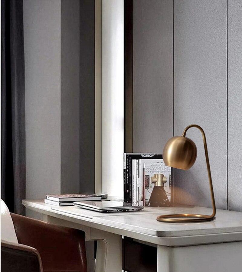 Patina – Copper-Plated Iron Retro Table Lamp