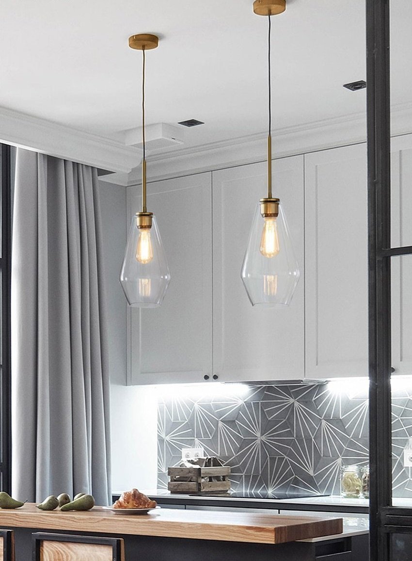 Tama – Blown Glass Pendant Light