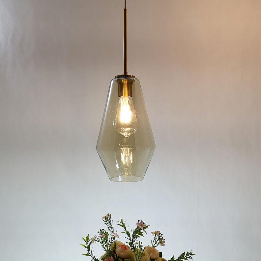 Tama – Blown Glass Pendant Light