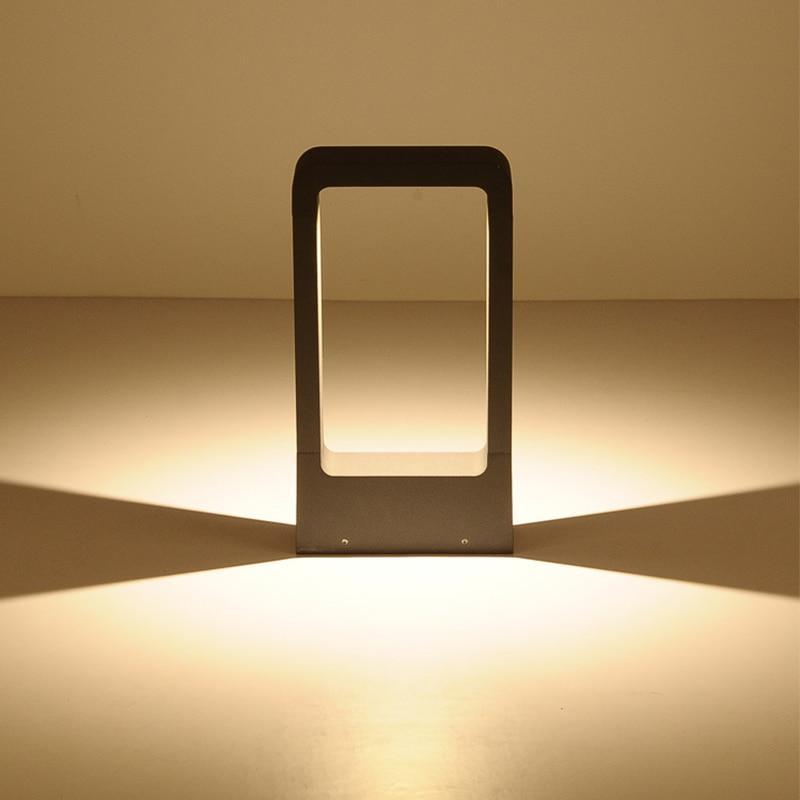 Kuro – Black Aluminium Outdoor LED Frame Light