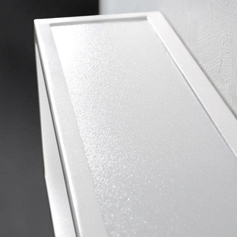 Kiri – Slim Rectangular Iron LED Wall Bar