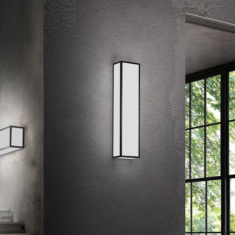 Kiri – Slim Rectangular Iron LED Wall Bar