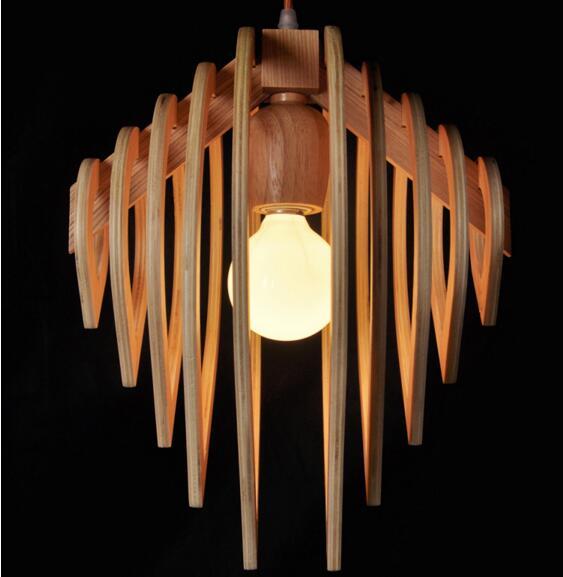 Oriel – Reversible Varnished Wood Drop Pendant
