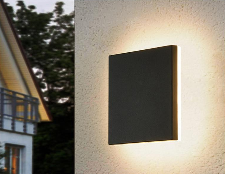 Kiyo – Outdoor Reflection Effect Wall Light