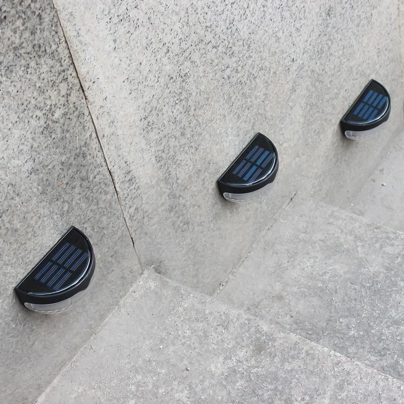 Hoshi – Solar Dusk-to-Dawn Wall Light