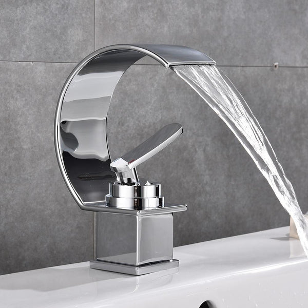 Sluice – Bronze Waterfall Single-Handle Basin Tap
