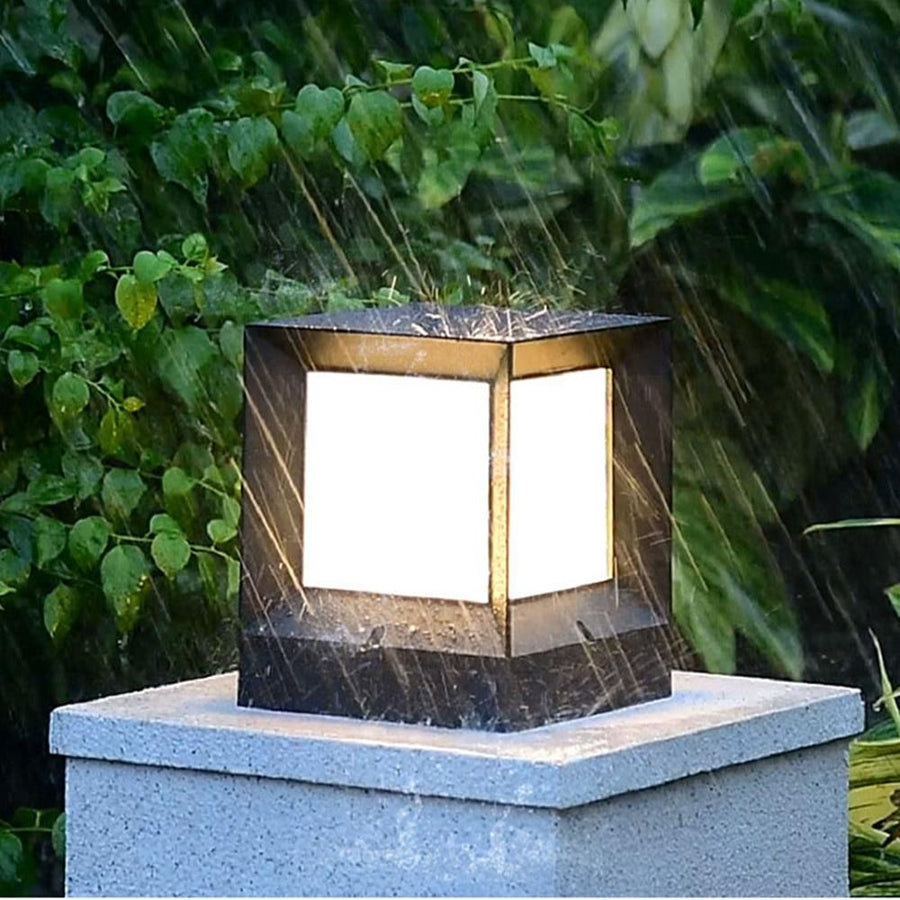 Ishi – Waterproof Outdoor LED Cube Light