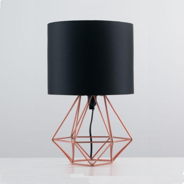 Lattice – Geometric Wire-Frame Metal Table Lamp